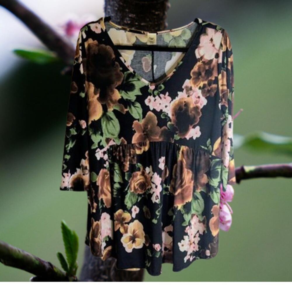 Sew In Love Large 1/2 sleeve black floral woman's polyester blend stretch blouse